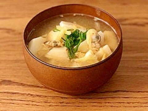 里芋とアサリで☆ポカポカ生姜味噌汁